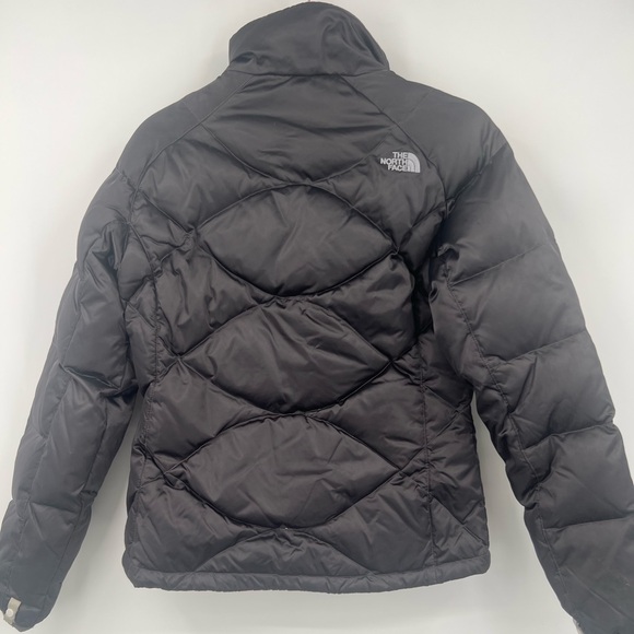 The North Face Women's Quilted Black Puffer Jacket - Picture 10 of 10